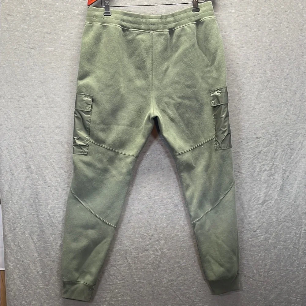 Hollister Green Cargo Pants‎ with Elastic Cuffs